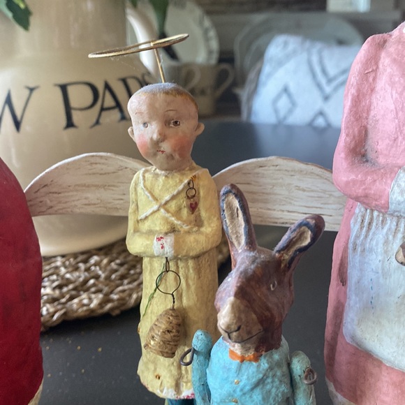 Selection of Debbee thiabault - Picture 12 of 16